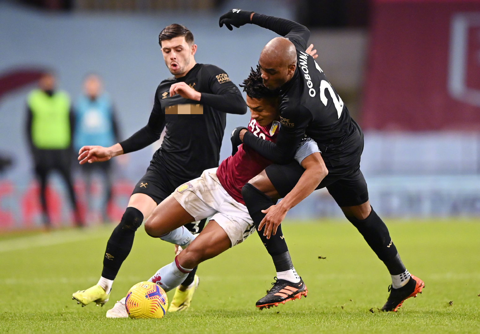 卡扎尔以其 卡扎尔以其